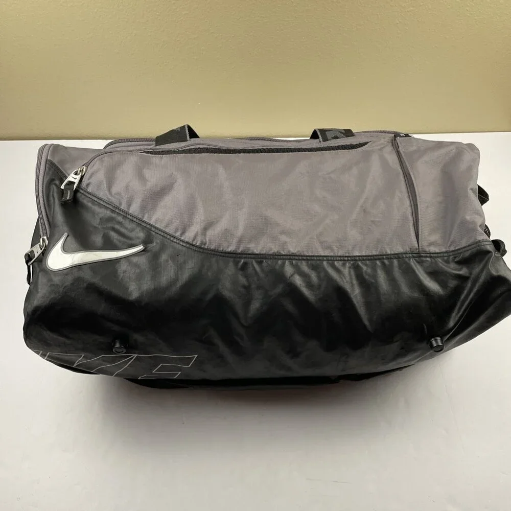 Nike Training Duffle Bag Medium Gym Black Gray Shoulder Strap Zip Shoe Pocket